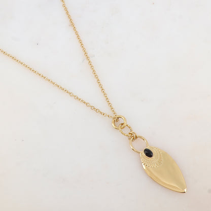 Collier avec pendentif forme géométrique, pierre onyx 60+10 cm