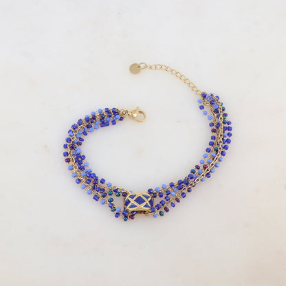 Bracelet trois rangs avec pâtes de verre et pièce émaillée style graphique