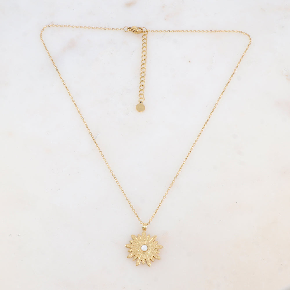 Collier avec pendentif fleur et nacre blanche (40+5CM)