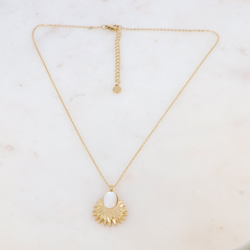 Collier avec pendentif feuillage, nacre (40+5CM)