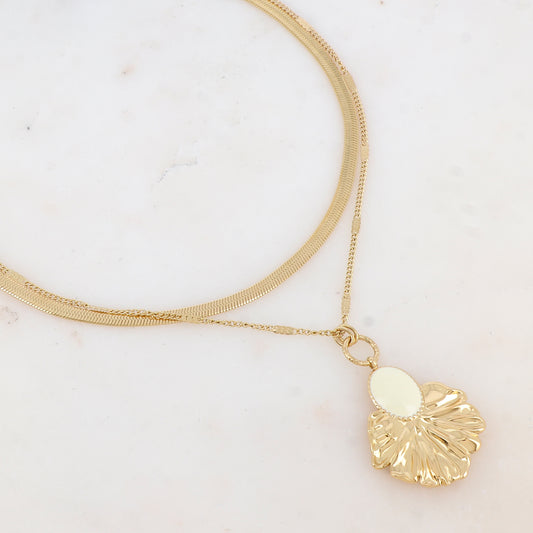 Collier 2 rangs avec maille, pendentif feuillage émaillé (4048+7CM)