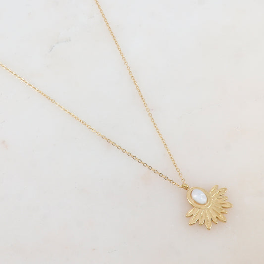 Collier avec pendentif feuillage, nacre (40+5CM)