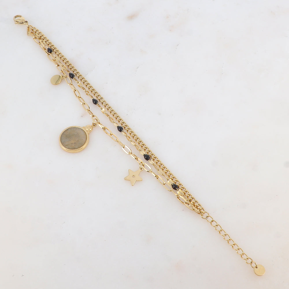 Bracelet trois rangs avec maille, pièces émaillées, 2 pampilles : ronde et étoile, pièce ronde sertie d'une pierre naturelle