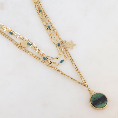 Collier 3 rangs avec maille, pièces émaillées, 2 pampilles : ronde et étoile, pendentif rond serti d'une pierre naturelle (40/42/44+5CM)