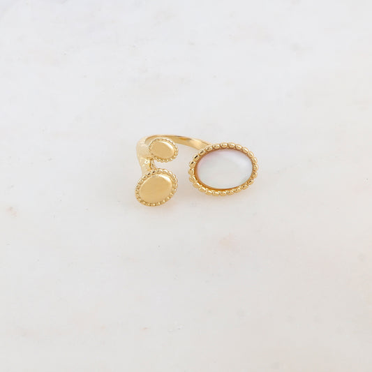 Bague avec 3 pièces ovales - Nacre