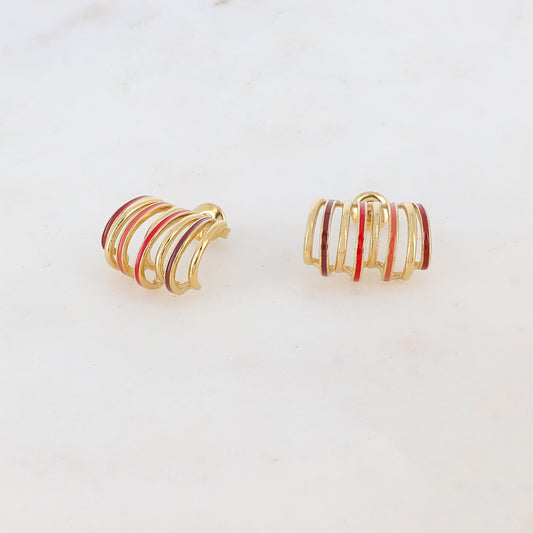 Créoles à puce 8 rangs avec effet lisse et émaillées 1,4 x 1,9 cm.