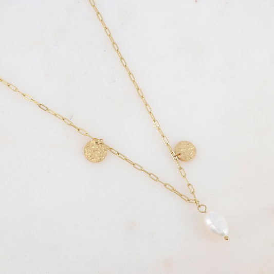 Collier en maille avec pendentif perle d'eau douce, 2 pampilles rondes martelées (40+5CM)