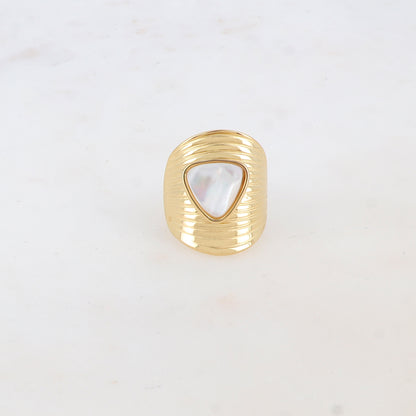 Bague avec rainures et pierre naturelle - Nacre