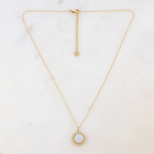 Collier avec pendentif rond orné d'une nacre blanche (40+5CM)