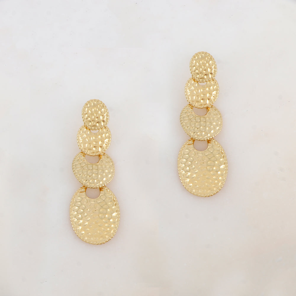 B.O à puce pendantes avec 4 pièces rondes martelées 2,2 x 6,5 cm