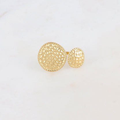 Bague fine avec 2 pièces rondes martelées