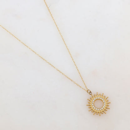 Collier avec pendentif rond ajouré et strass (40+5CM)