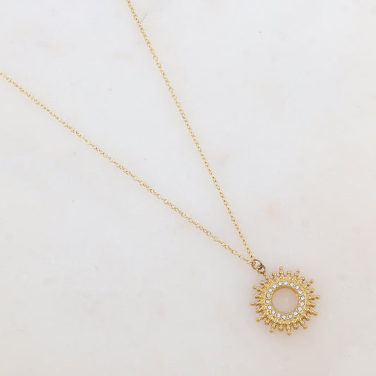Collier avec pendentif rond ajouré et strass (40+5CM)