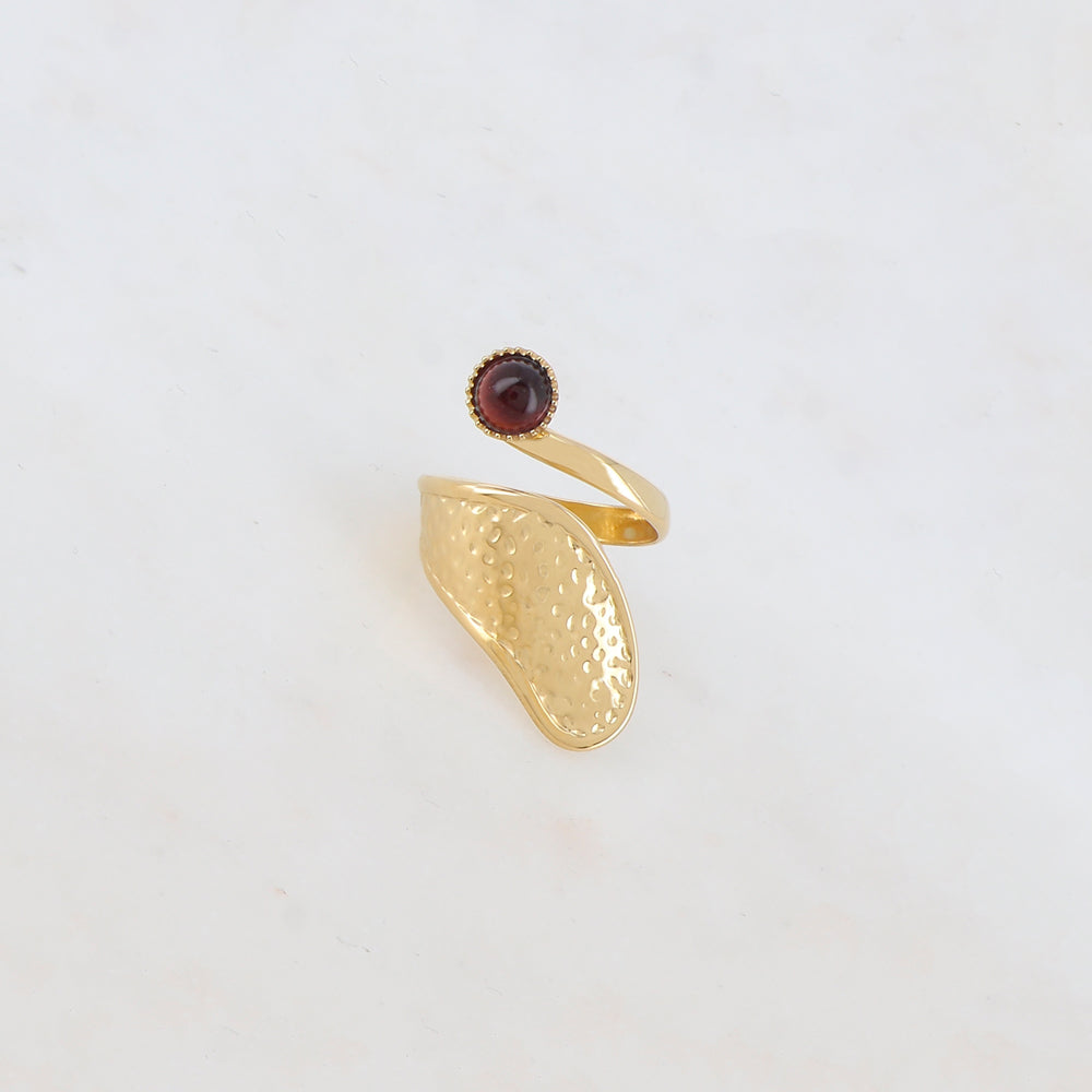 Bague lisse et martelée avec pierre naturelle - Oeil de taureau