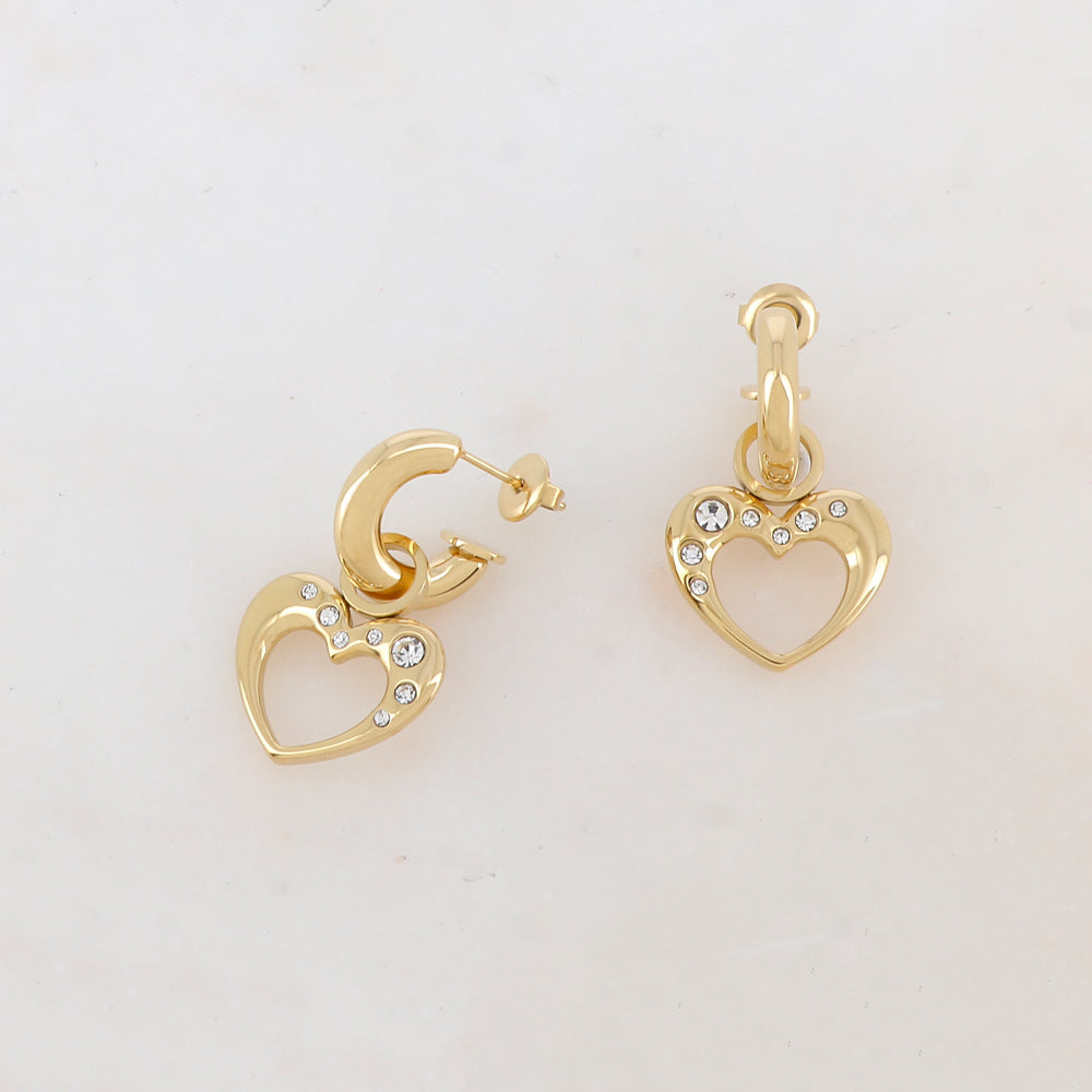 Créoles à puce avec pendant cœur orné de strass 1,8 x 3 cm.
