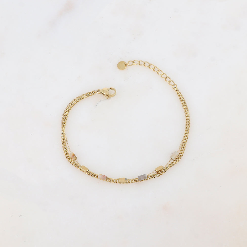 Bracelet deux rangs avec des perles en pierre naturelle