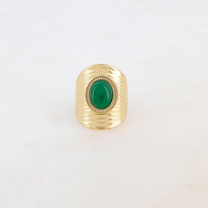 Bague avec rainures et pierre naturelle ovale - Jade vert