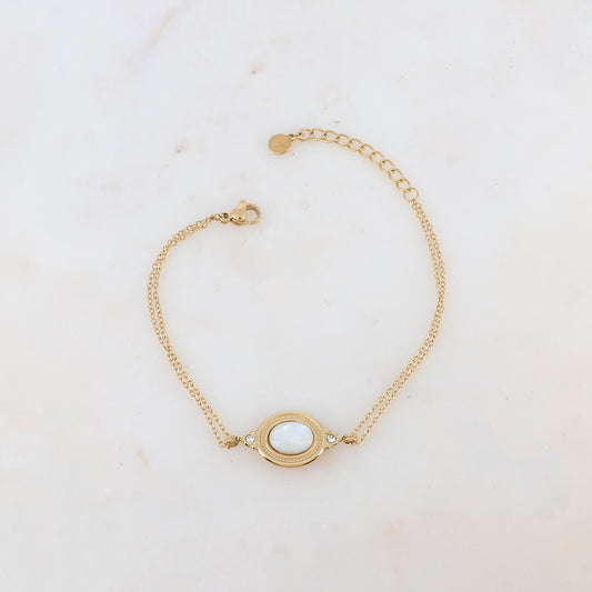 Bracelet deux rangs avec pièce ovale sertie de deux strass et d'une nacre blanche