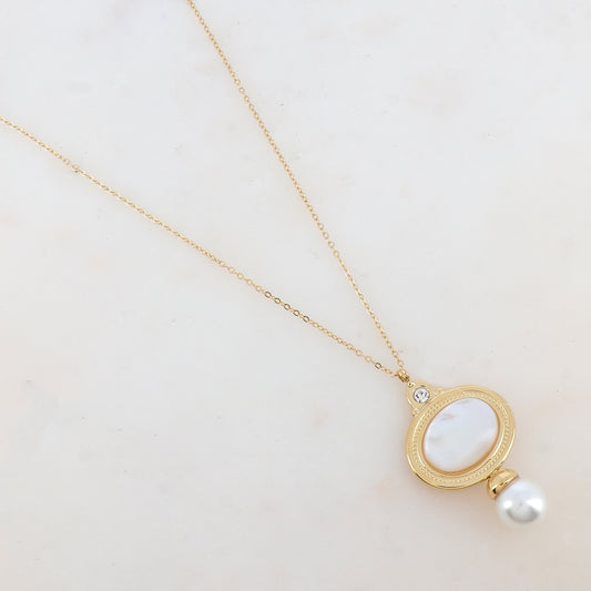 Collier avec pendentif ovale, strass, nacre et perle d'eau douce (40+5CM)