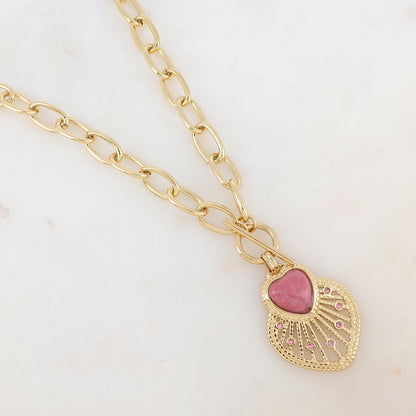 Collier en grosse maille avec pendentif cœur ajouré, pierre naturelle et strass (45+5CM)