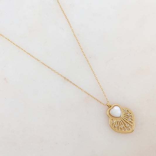 Collier avec pendentif cœur ajouré, nacre et strass (40+5CM)