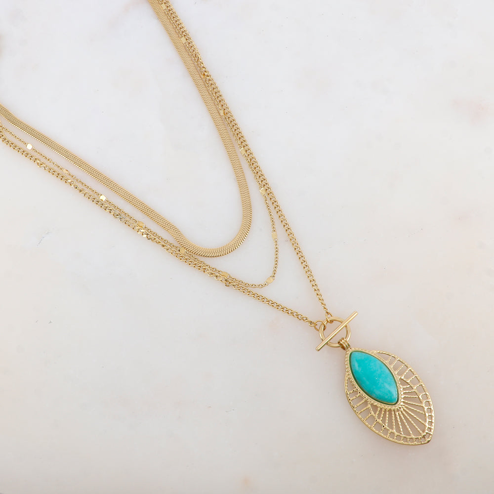 Collier trois rangs avec pendentif ajouré, pierre naturelle (38/44/55+7CM)