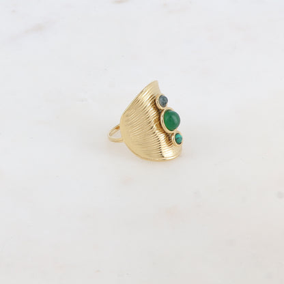 Bague avec rainures et trois pierres naturelles rondes