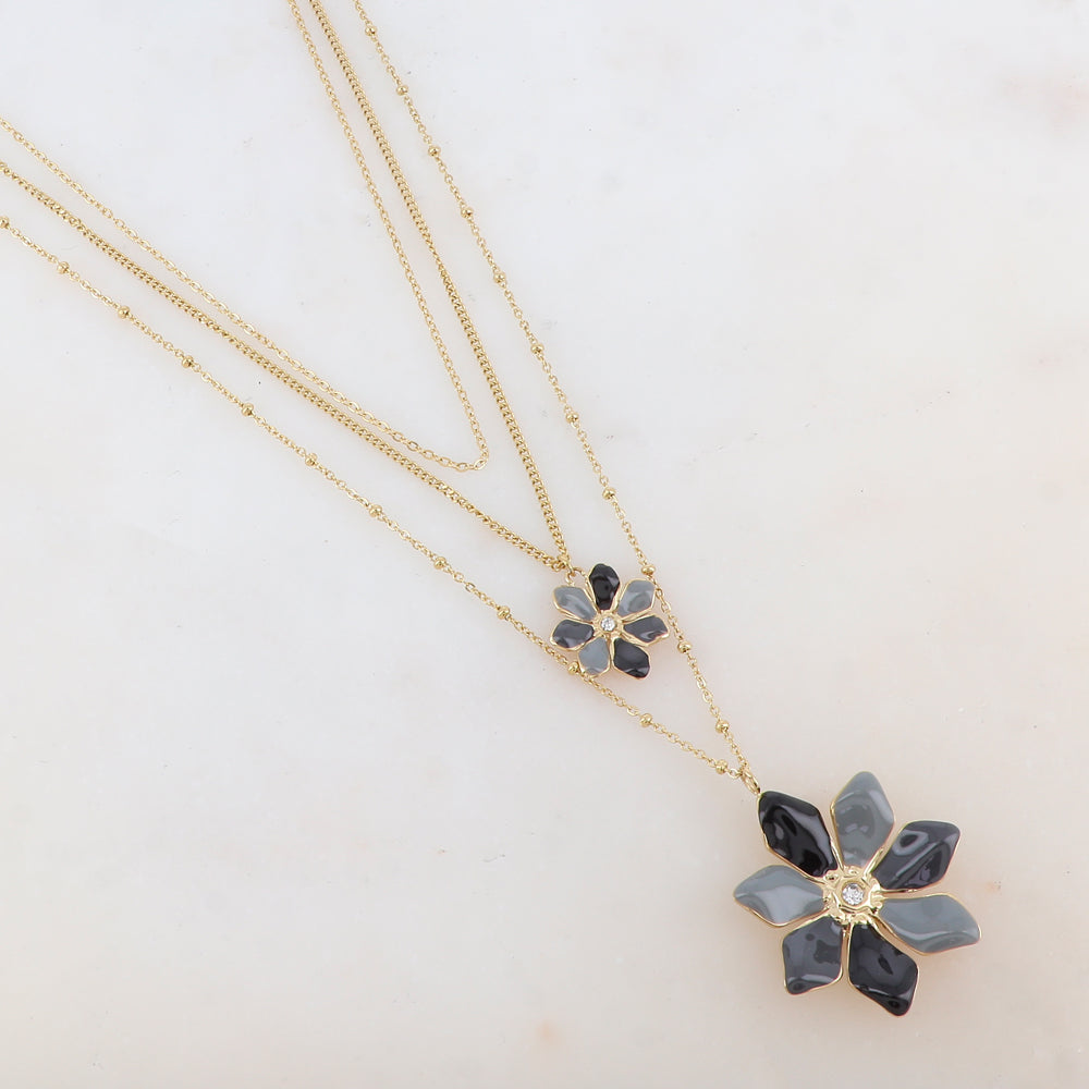 Collier trois rangs avec 2 pendentifs fleurs émaillées et strass (39/44/54+7CM)
