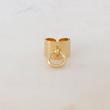 Bague lisse avec pampille anneau