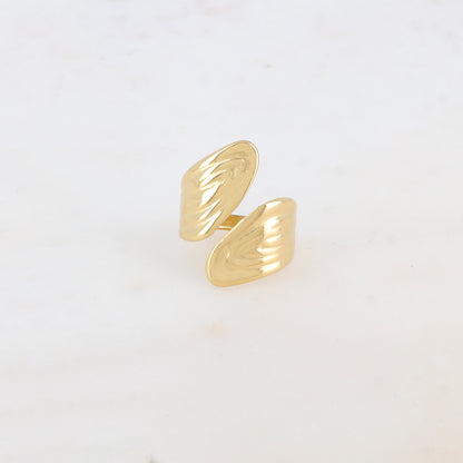 Bague ajustable avec motif rainuré