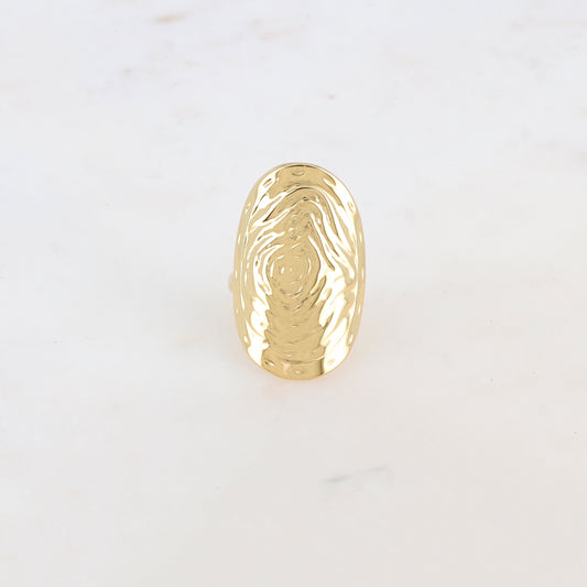 Bague fine avec pièce ovale motif tourbillon