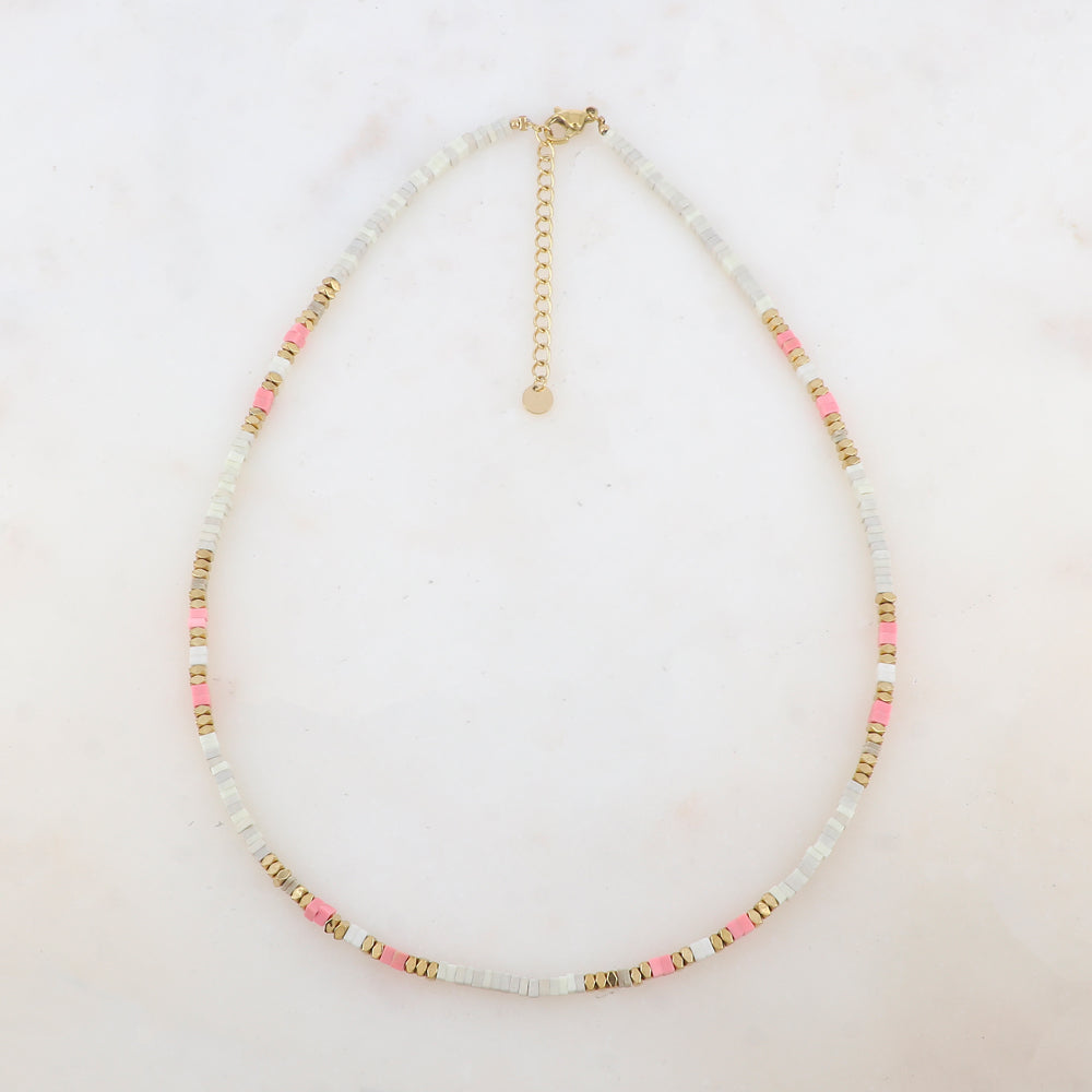Collier embelli de perles en howlite teintée (39+5CM)
