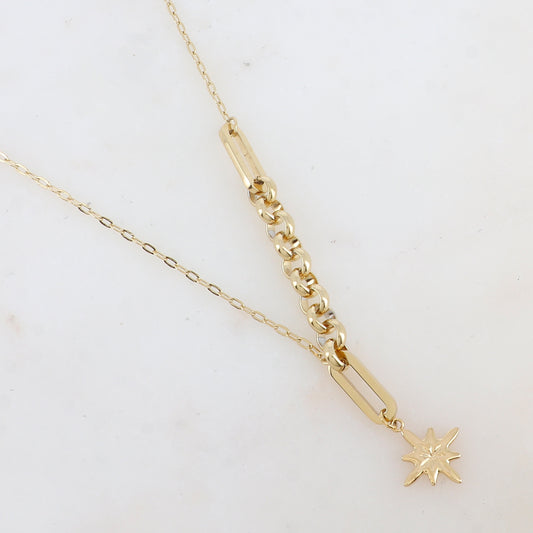Collier sur chaîne avec maille et pendentif étoile (40+5CM)