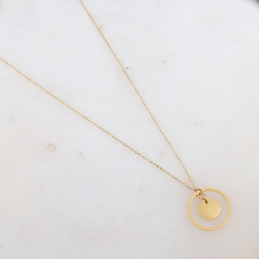 Collier avec pendentif anneau et pampille ronde lisse avec étoile gravée (55+5CM)