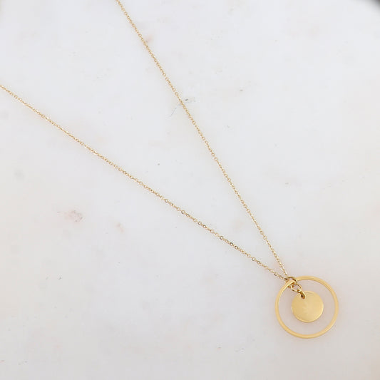 Collier avec pendentif anneau et pampille ronde lisse avec étoile gravée (55+5CM)
