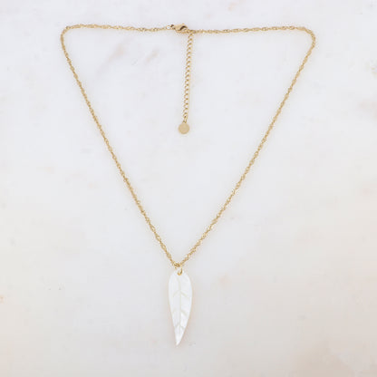 Collier avec pendentif feuille en nacre (40+5CM)
