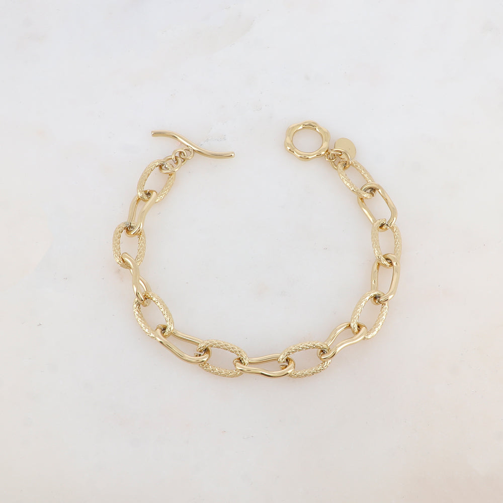 Bracelet à maillons martelés et lisses à fermoir T (toogle)