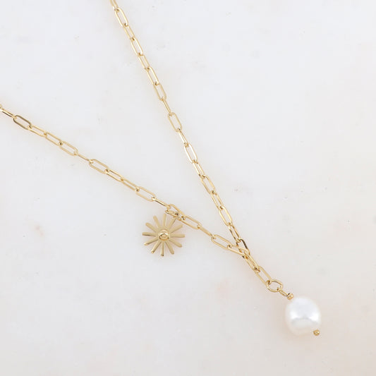 Collier en maille avec perle d'eau douce, pampille soleil avec petite boule (50+5CM)