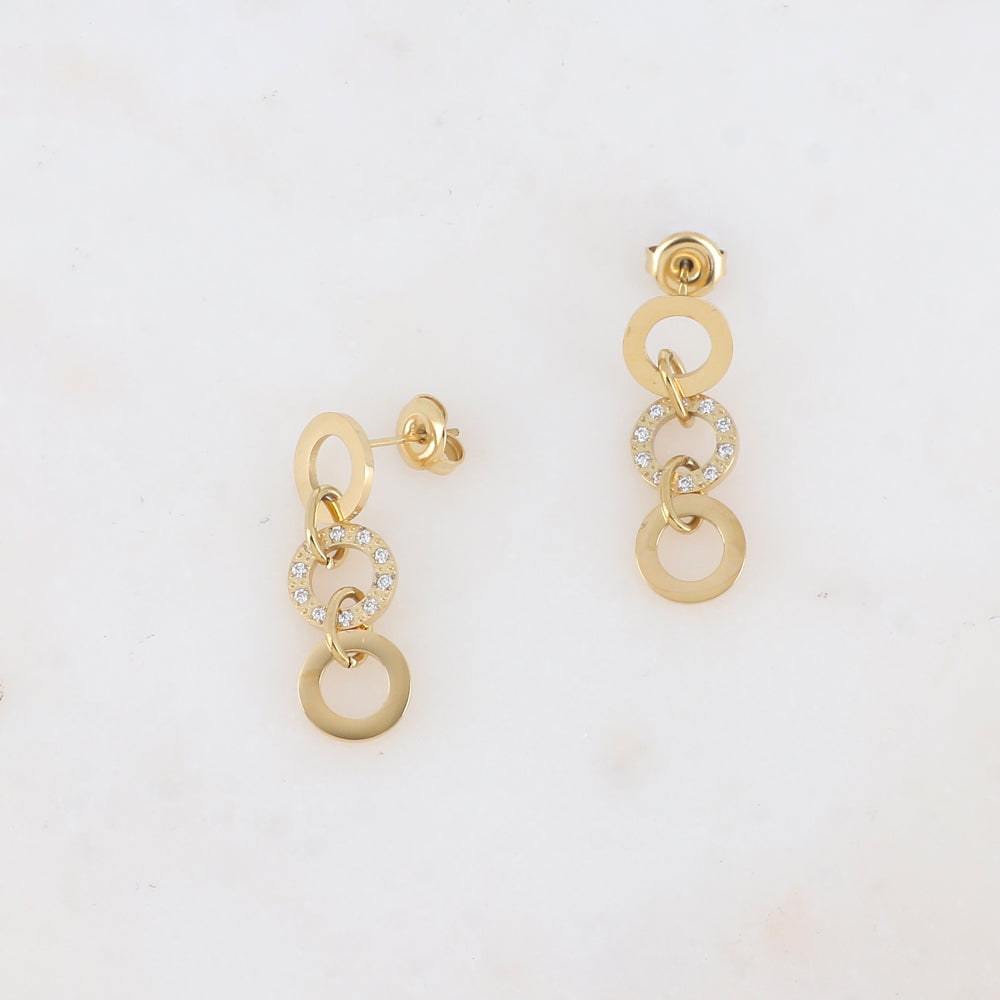 B.O à puce pendantes avec anneaux, strass 0,9 x 2,8 cm.