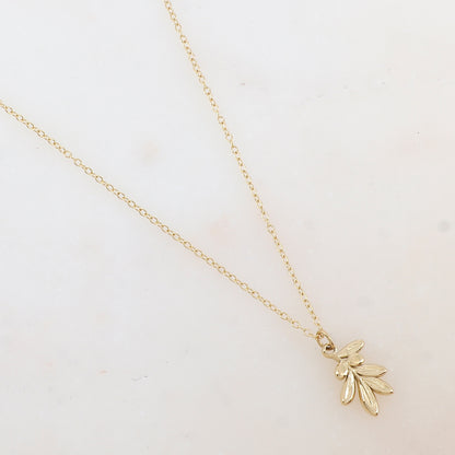Collier avec pendentif embelli de feuilles (40+5CM)