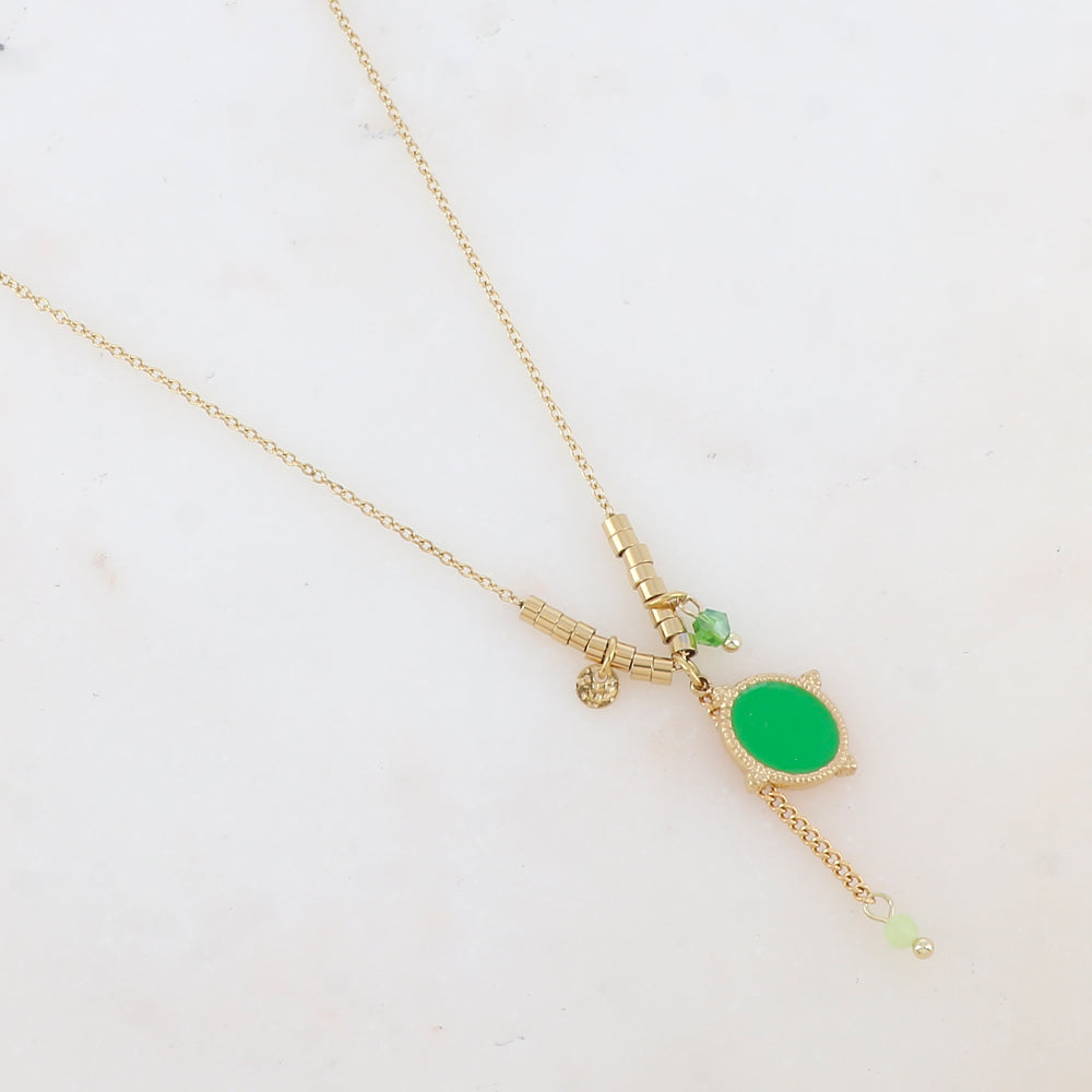 Collier avec pendentif ovale émaillé, chaîne, perles, petite pampille ronde et petites rondelles en acier (40+5CM)