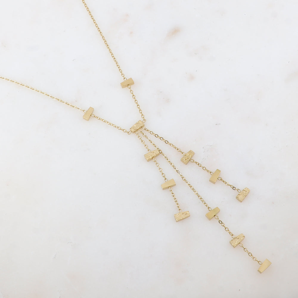 Collier avec pendentif 3 chaînes tombantes, pampilles géométriques lisses et martelées (39+7CM)
