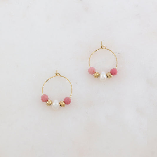 Créoles avec pierres naturelles et perle d'eau douce 1,5 x 1,7 cm.