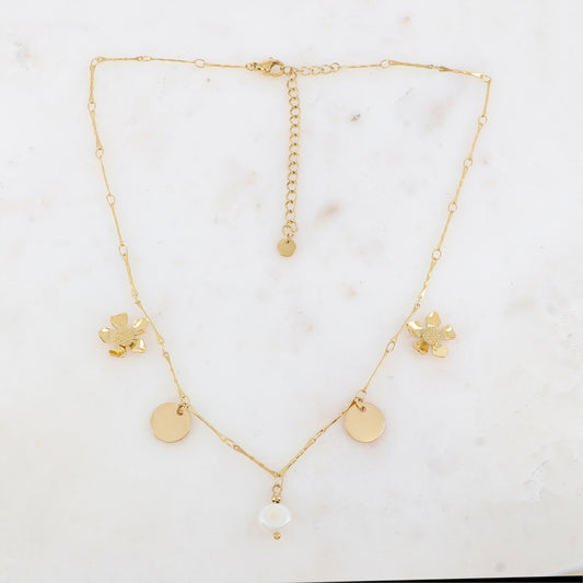 Collier avec 2 pampilles rondes lisses, 2 fleurs et 1 perle d'eau douce (39+7CM)