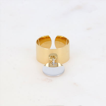 Bague lisse ajustable avec pampille ronde lisse