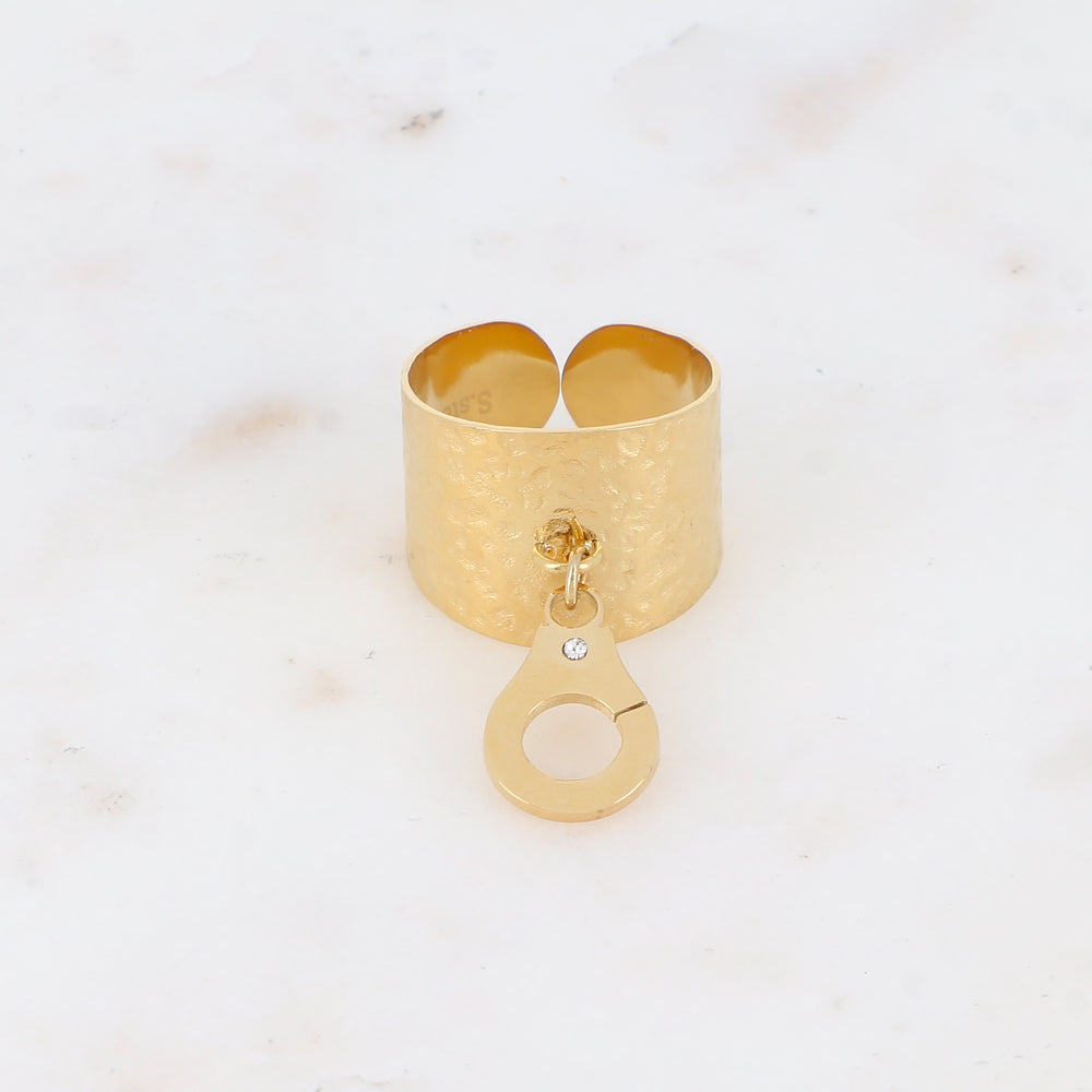 Bague avec pampille menotte et strass