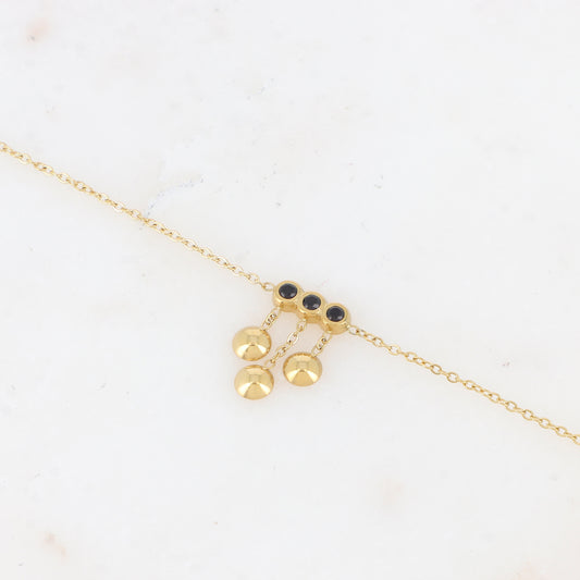 Bracelet avec chaînes, cœurs et strass