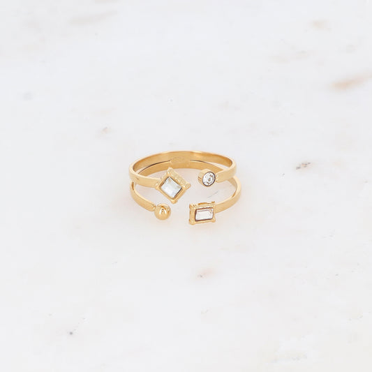 Bague avec trois oxyde de zirconium