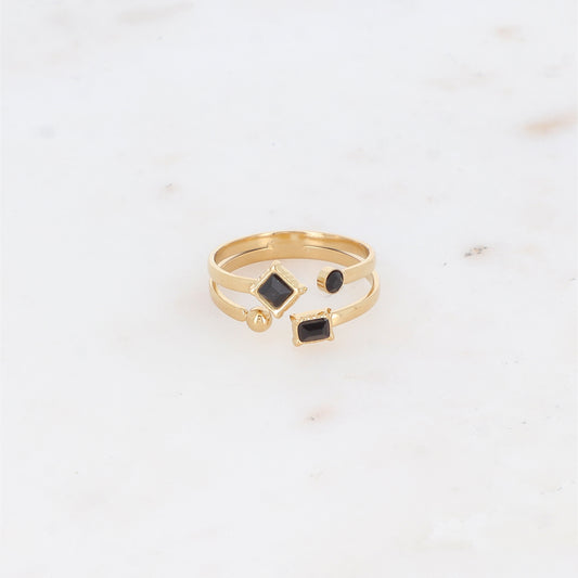 Bague avec trois oxyde de zirconium