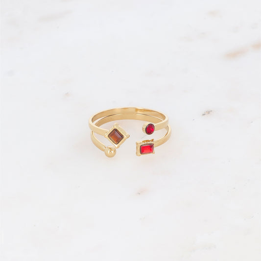 Bague avec trois oxyde de zirconium